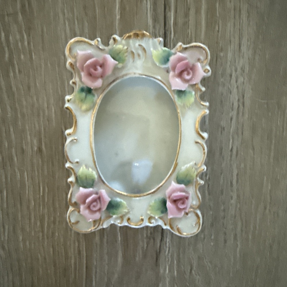 Vintage Lefton Porcelain Small Picture‎ Frame White With Pink Raised Flowers